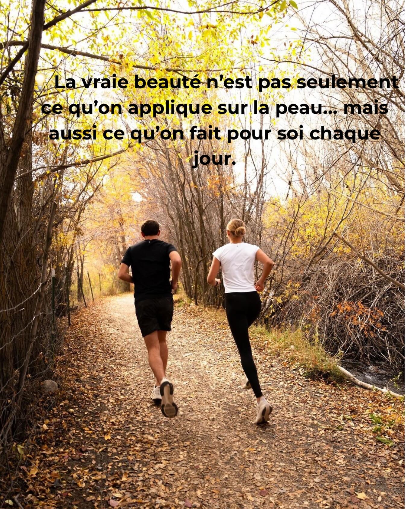 Deux personnes qui courent dans la nature — sport et beauté peau saine